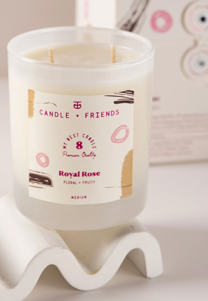Candle+Friends - No.8 Royal Rose Medium